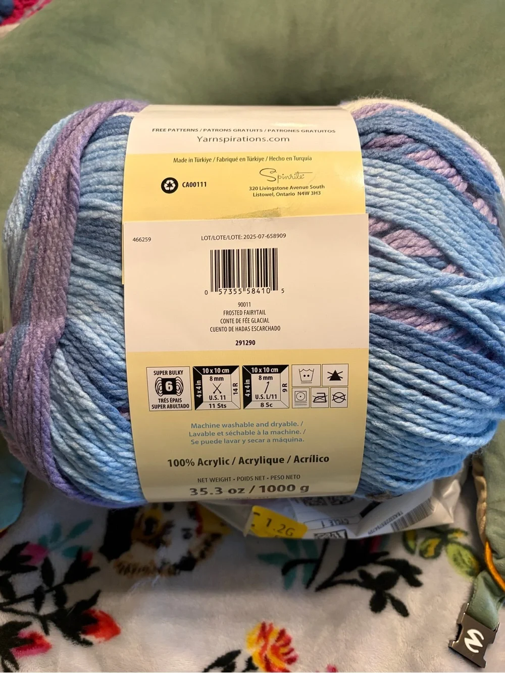 Caron Limited edition anniversary cake in the color frosted fairytale